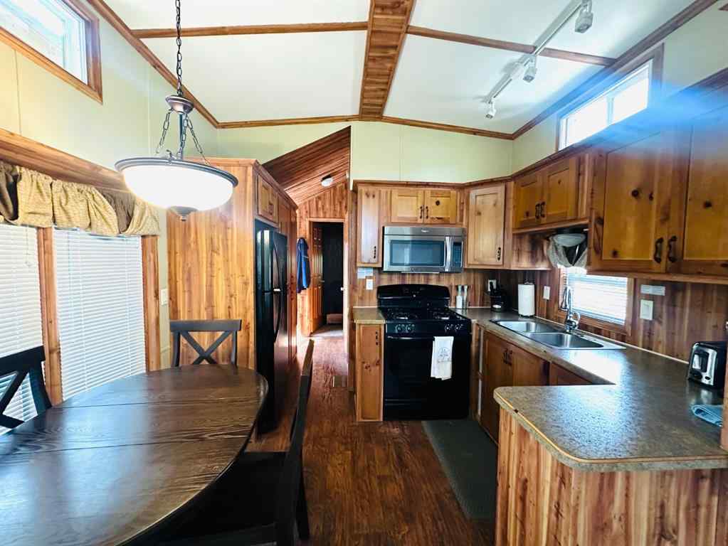 MLS® A2230256 - 1221 Oak Avenue  in  Lac Des Iles, Residential