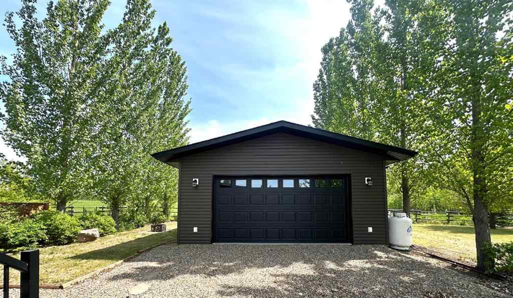 MLS® A2230256 - 1221 Oak Avenue  in  Lac Des Iles, Residential
