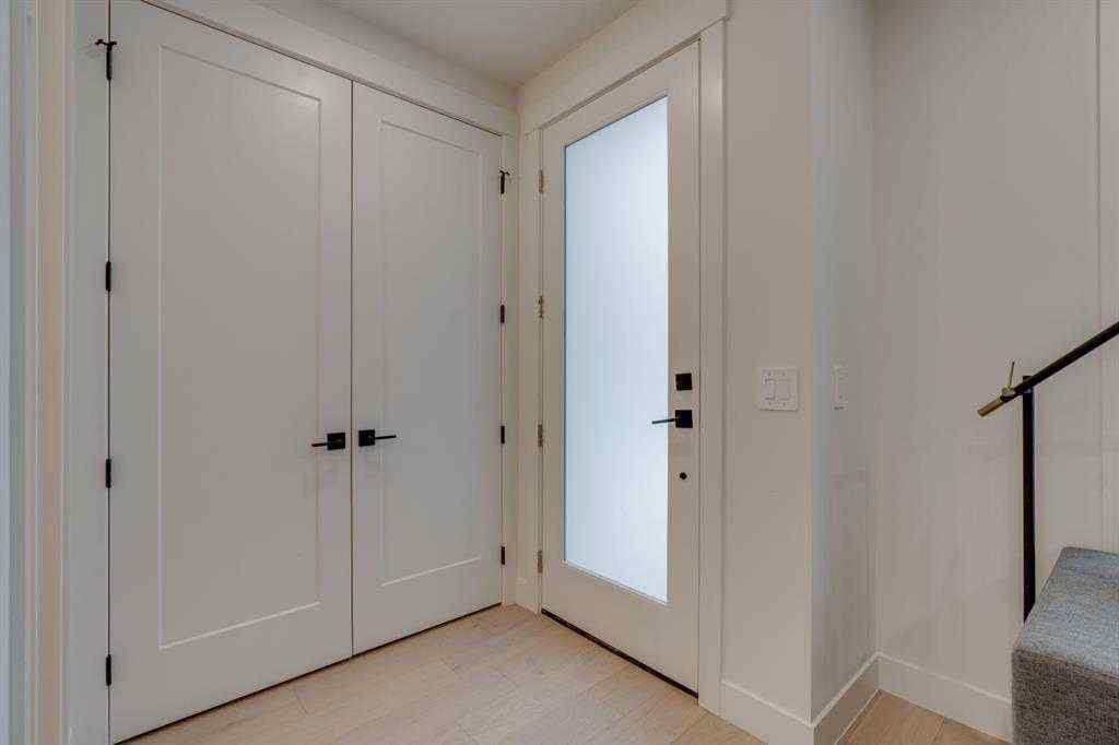MLS® A2230331 - 2812 35 Street SW in Killarney/Glengarry Calgary, Residential