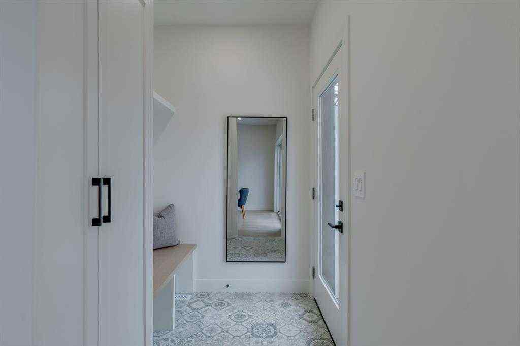 MLS® A2230331 - 2812 35 Street SW in Killarney/Glengarry Calgary, Residential