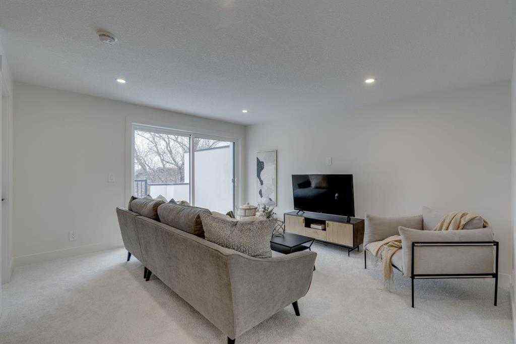 MLS® A2230331 - 2812 35 Street SW in Killarney/Glengarry Calgary, Residential