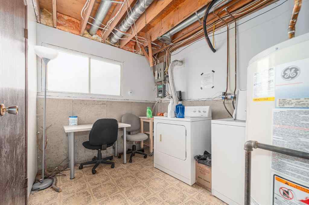 MLS® A2230361 - 3 Mt Royal Place W in Varsity Village Lethbridge, Residential