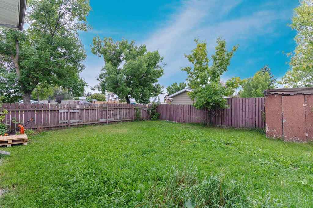 MLS® A2230361 - 3 Mt Royal Place W in Varsity Village Lethbridge, Residential