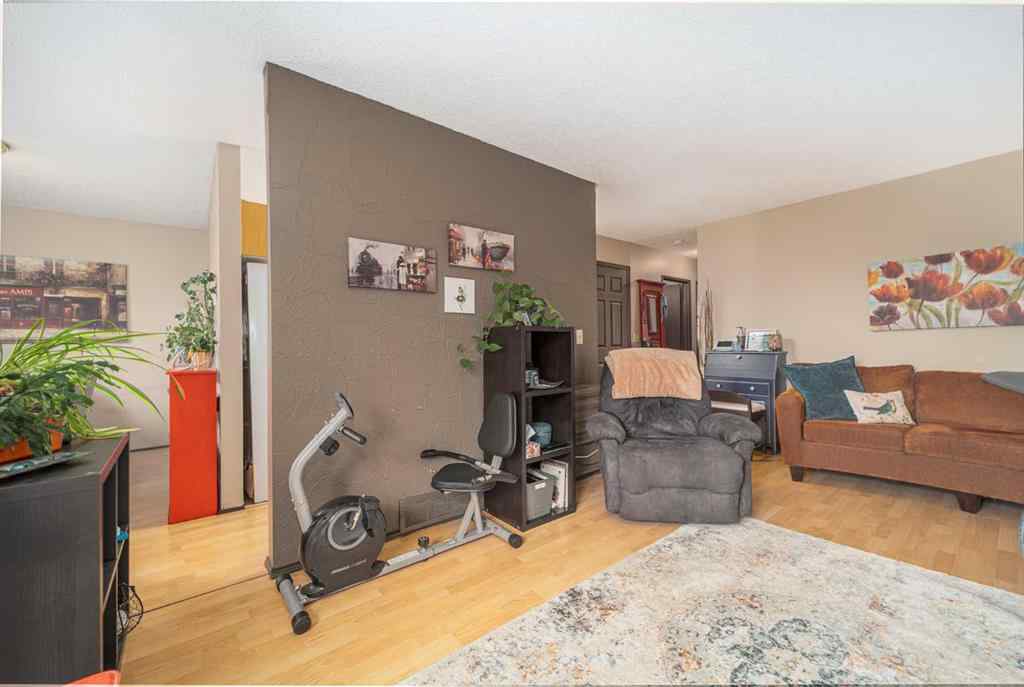 MLS® A2230361 - 3 Mt Royal Place W in Varsity Village Lethbridge, Residential