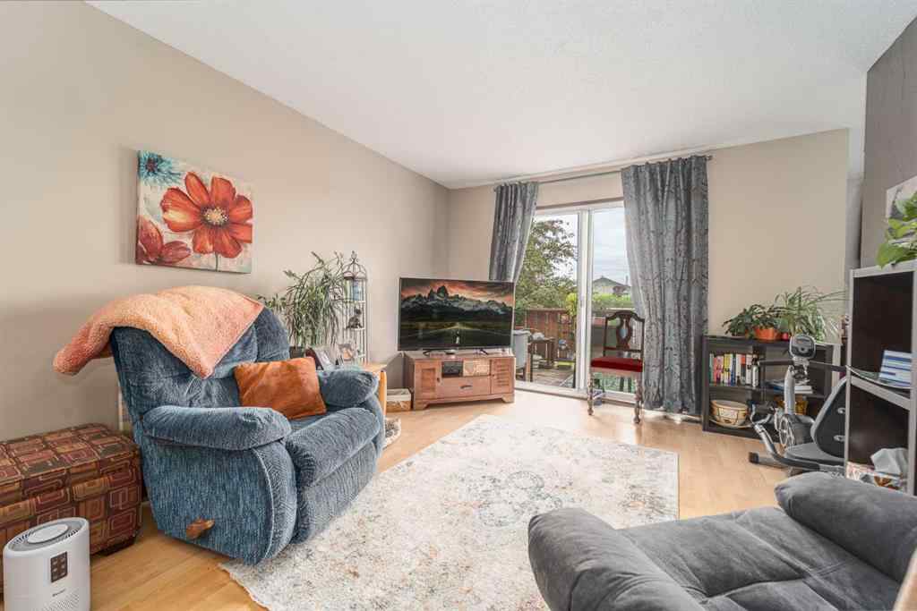 MLS® A2230361 - 3 Mt Royal Place W in Varsity Village Lethbridge, Residential