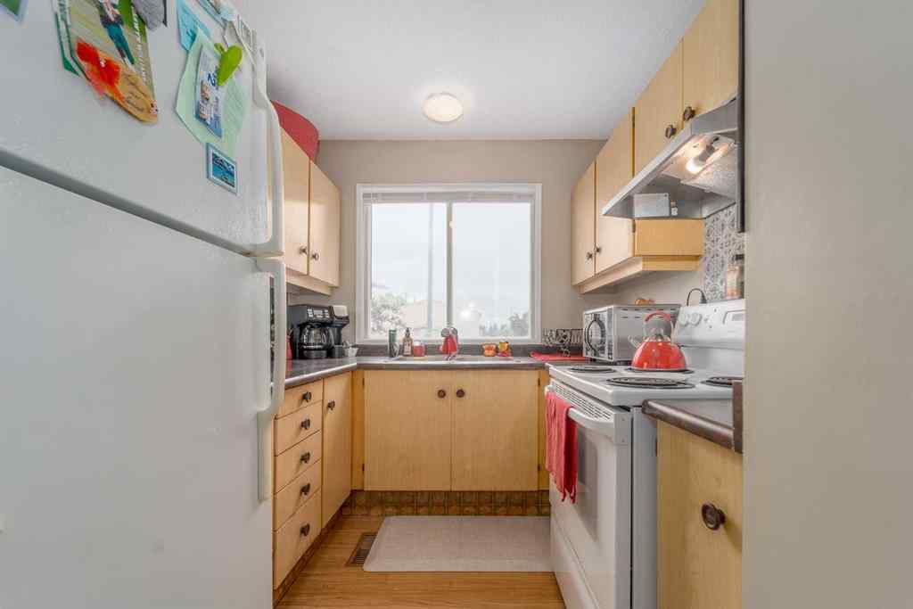 MLS® A2230361 - 3 Mt Royal Place W in Varsity Village Lethbridge, Residential