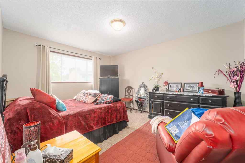 MLS® A2230361 - 3 Mt Royal Place W in Varsity Village Lethbridge, Residential