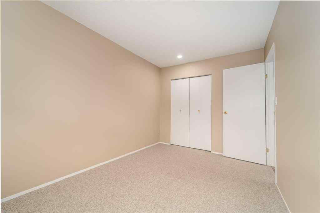 MLS® A2230361 - 3 Mt Royal Place W in Varsity Village Lethbridge, Residential