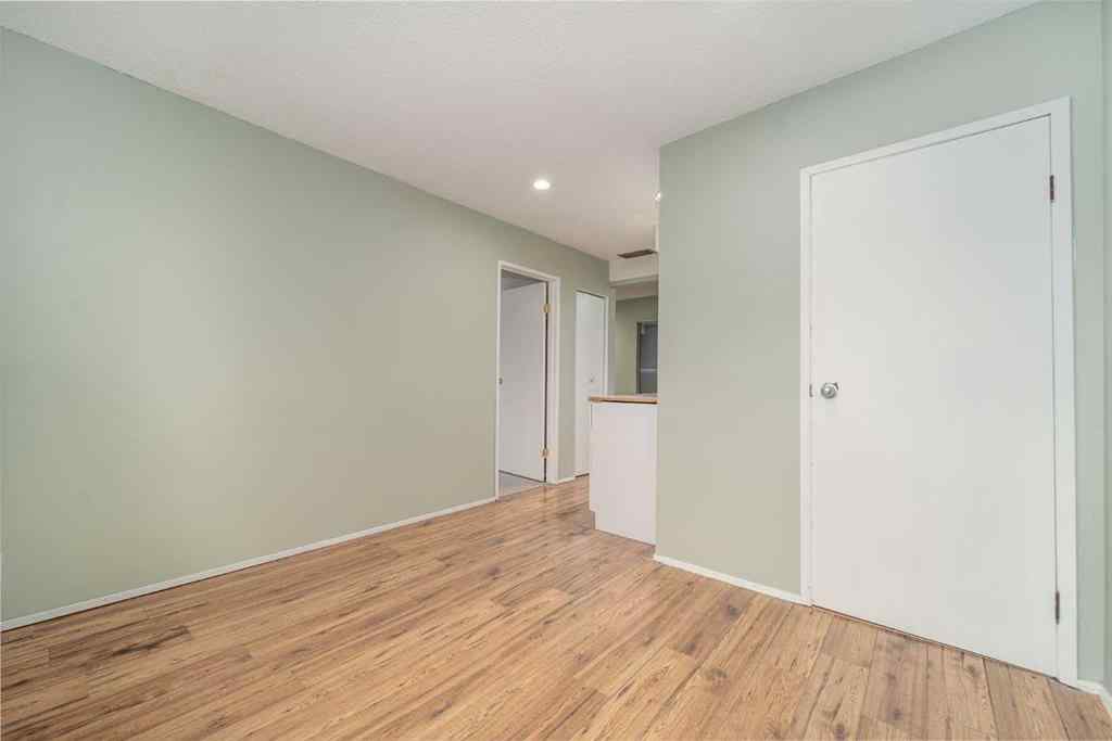 MLS® A2230361 - 3 Mt Royal Place W in Varsity Village Lethbridge, Residential