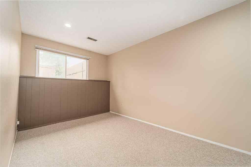 MLS® A2230361 - 3 Mt Royal Place W in Varsity Village Lethbridge, Residential