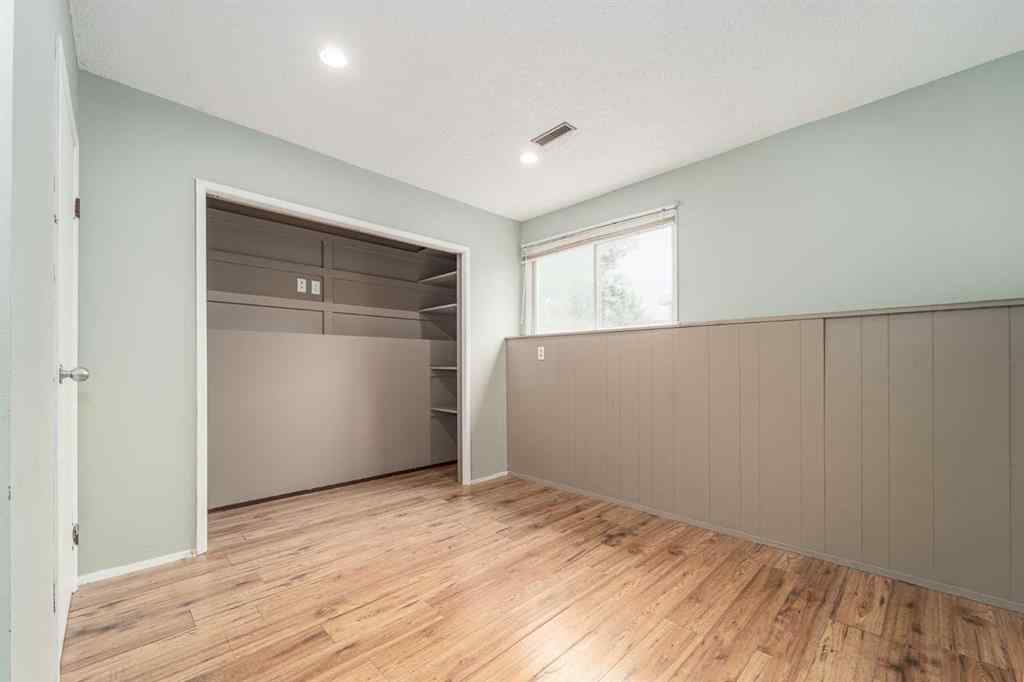 MLS® A2230361 - 3 Mt Royal Place W in Varsity Village Lethbridge, Residential