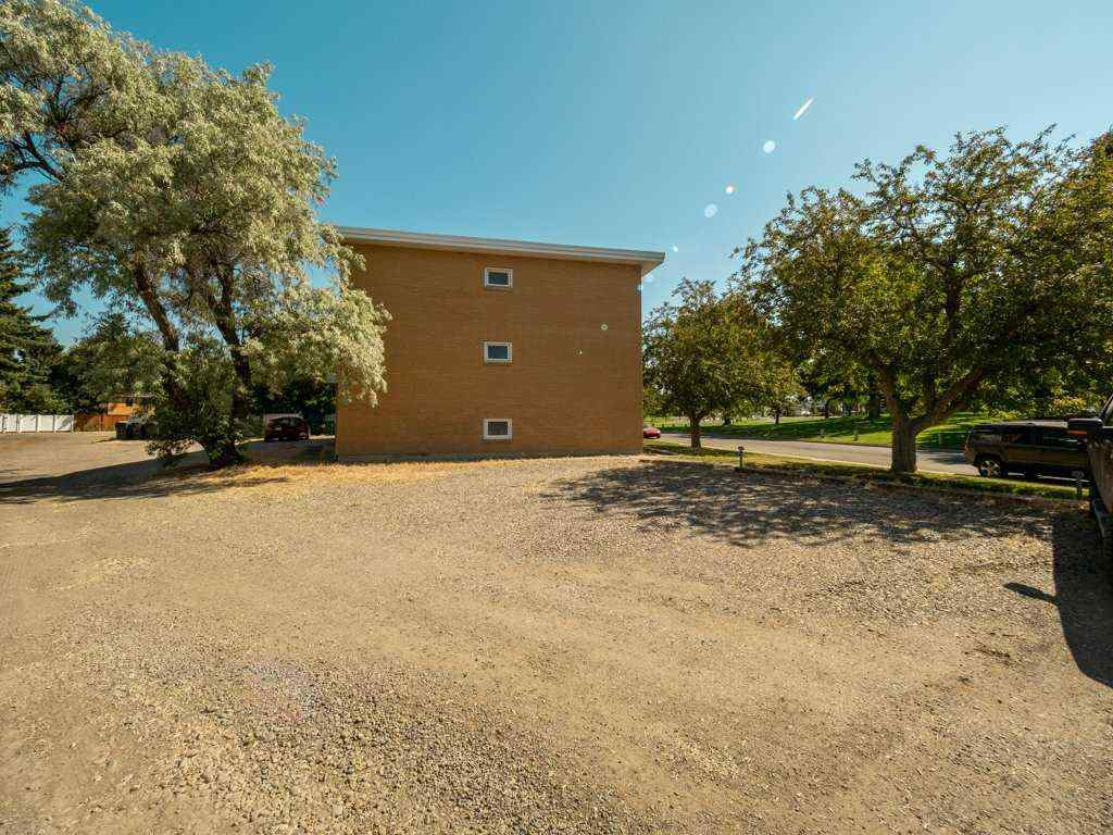 MLS® A2230371 - Unit #2 2240 Mayor Magrath Drive S in Agnes Davidson Lethbridge, Residential