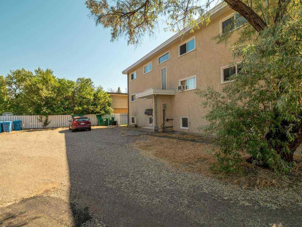 MLS® A2230371 - Unit #2 2240 Mayor Magrath Drive S in Agnes Davidson Lethbridge, Residential