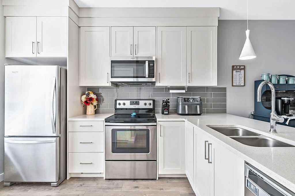 MLS® A2230431 - 608 Drake Landing Wynd  in Drake Landing Okotoks, Residential