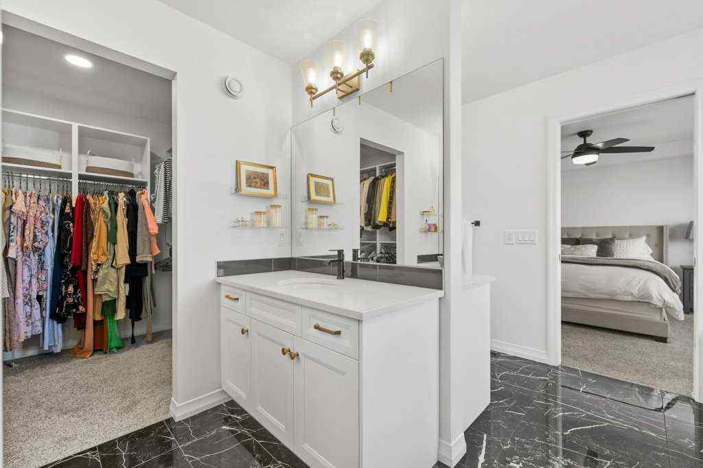 MLS® A2230440 - 237 Magnolia Terrace SE in Mahogany Calgary, Residential