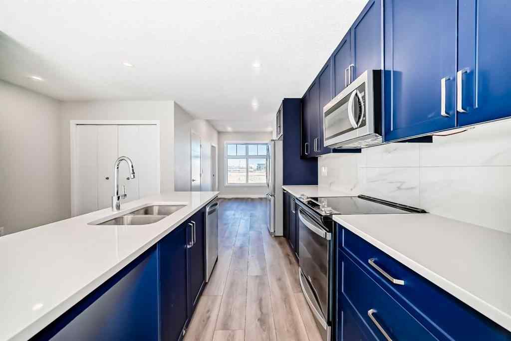 MLS® A2230452 - 153 Les Jardins Park SE in Douglasdale/Glen Calgary, Residential