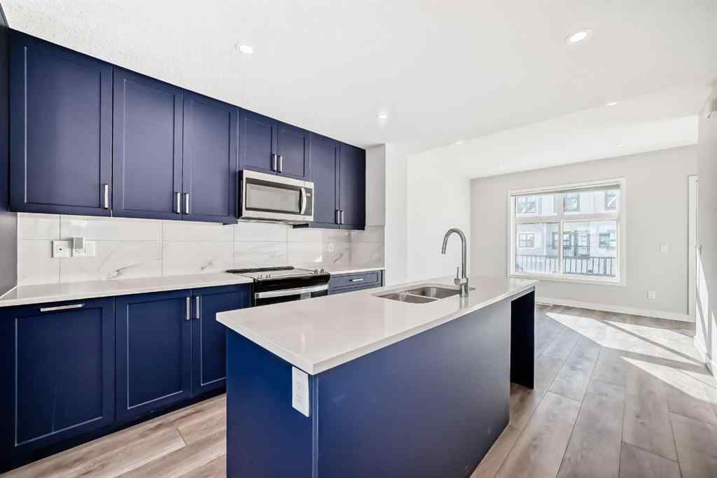MLS® A2230452 - 153 Les Jardins Park SE in Douglasdale/Glen Calgary, Residential