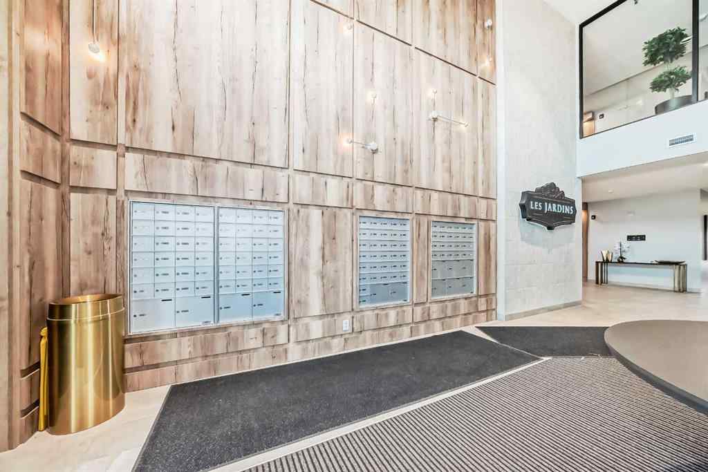 MLS® A2230452 - 153 Les Jardins Park SE in Douglasdale/Glen Calgary, Residential
