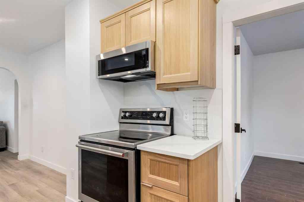 MLS® A2230457 - 810 17 Avenue NW in Mount Pleasant Calgary, Rental
