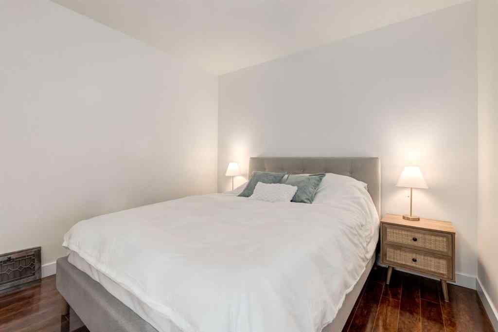 MLS® A2230457 - 810 17 Avenue NW in Mount Pleasant Calgary, Rental
