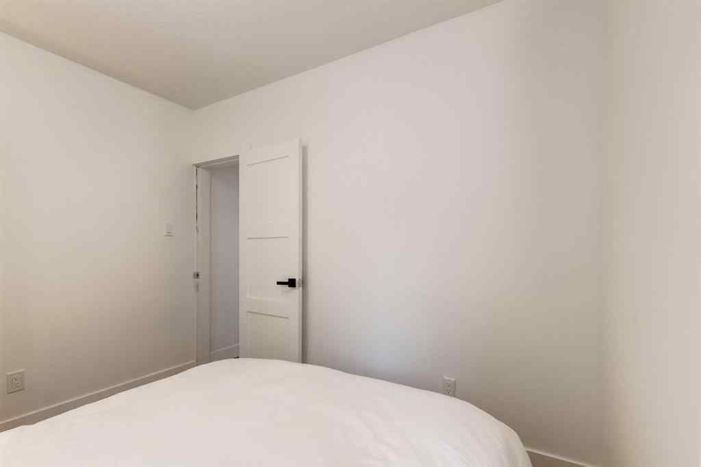 MLS® A2230457 - 810 17 Avenue NW in Mount Pleasant Calgary, Rental