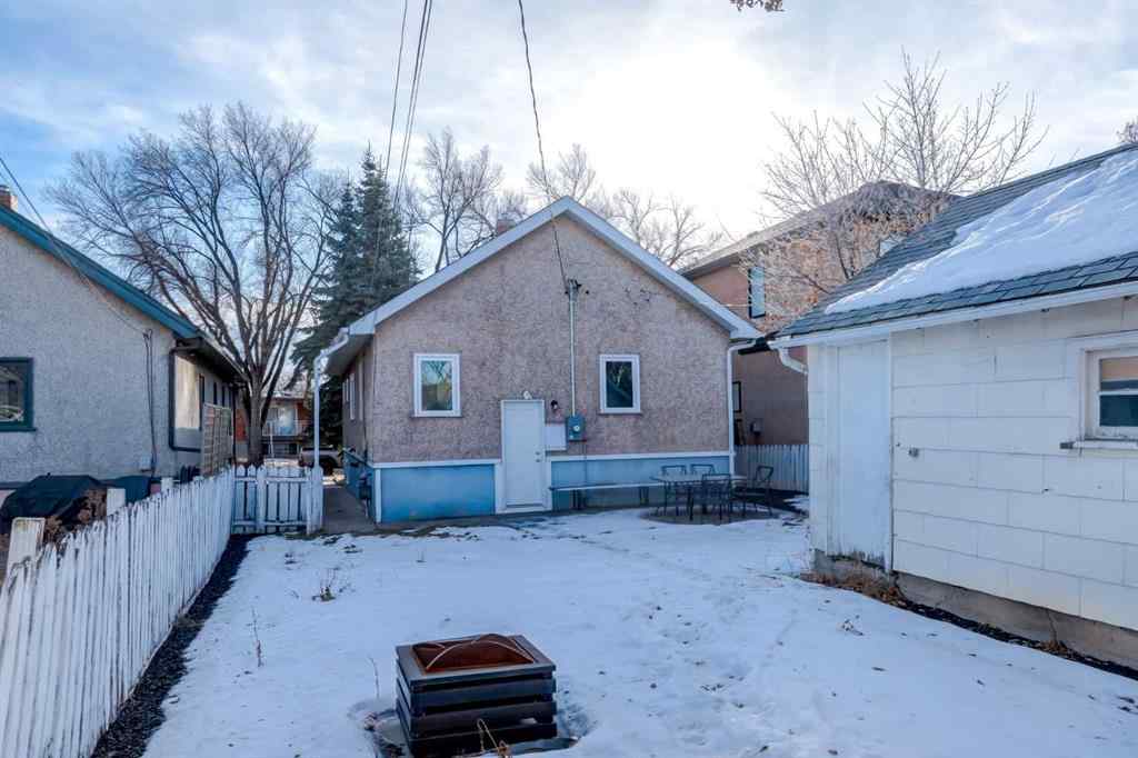 MLS® A2230457 - 810 17 Avenue NW in Mount Pleasant Calgary, Rental