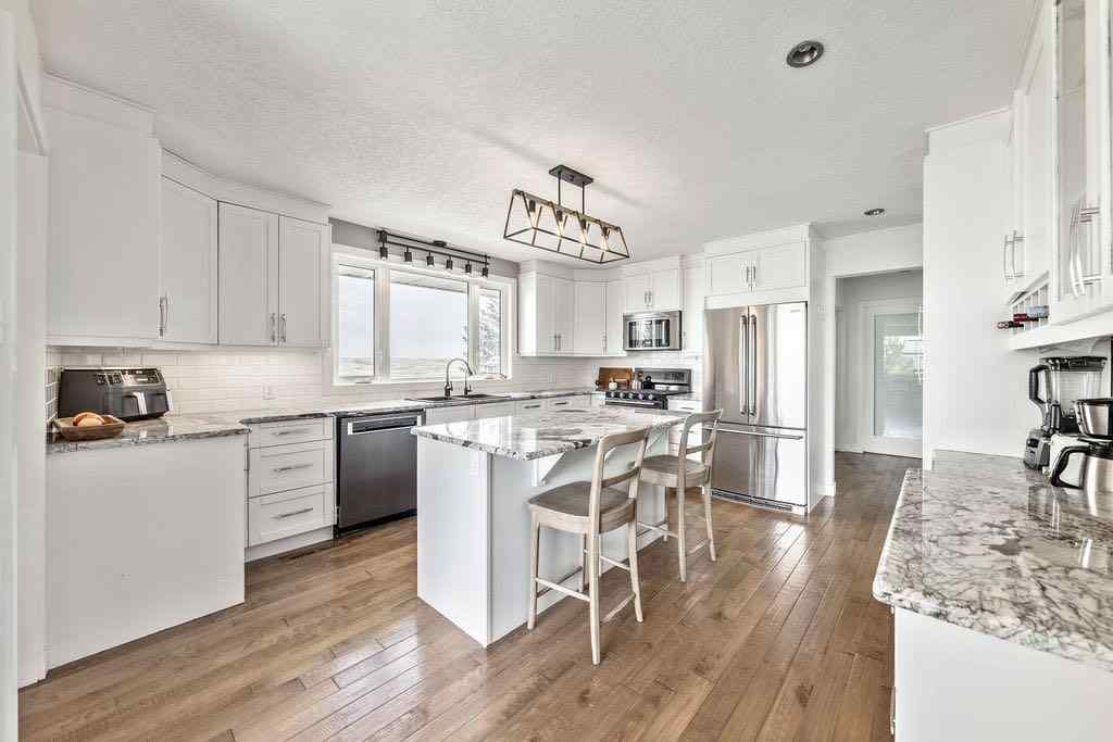 MLS® A2230469 - 562124 40 Street E in NONE Rural Foothills County, Residential