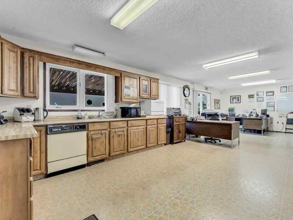 MLS® A2230503 - 156 & 164 Charles Street  in Dunmore Industrial Dunmore, Commercial