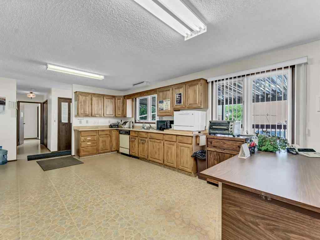 MLS® A2230503 - 156 & 164 Charles Street  in Dunmore Industrial Dunmore, Commercial