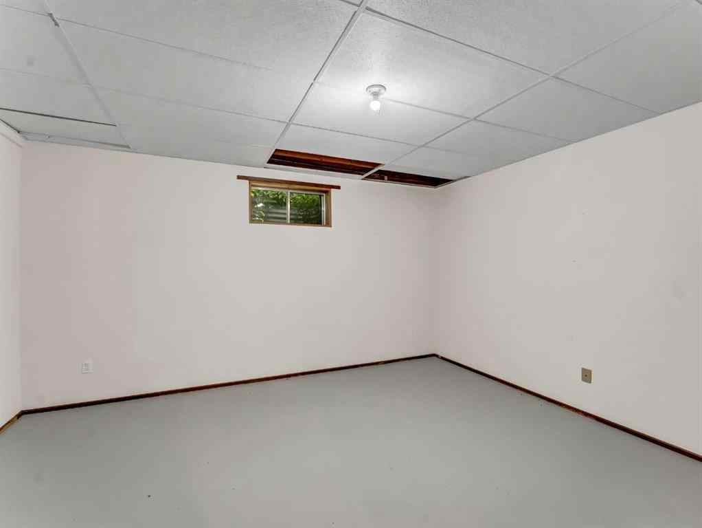 MLS® A2230503 - 156 & 164 Charles Street  in Dunmore Industrial Dunmore, Commercial