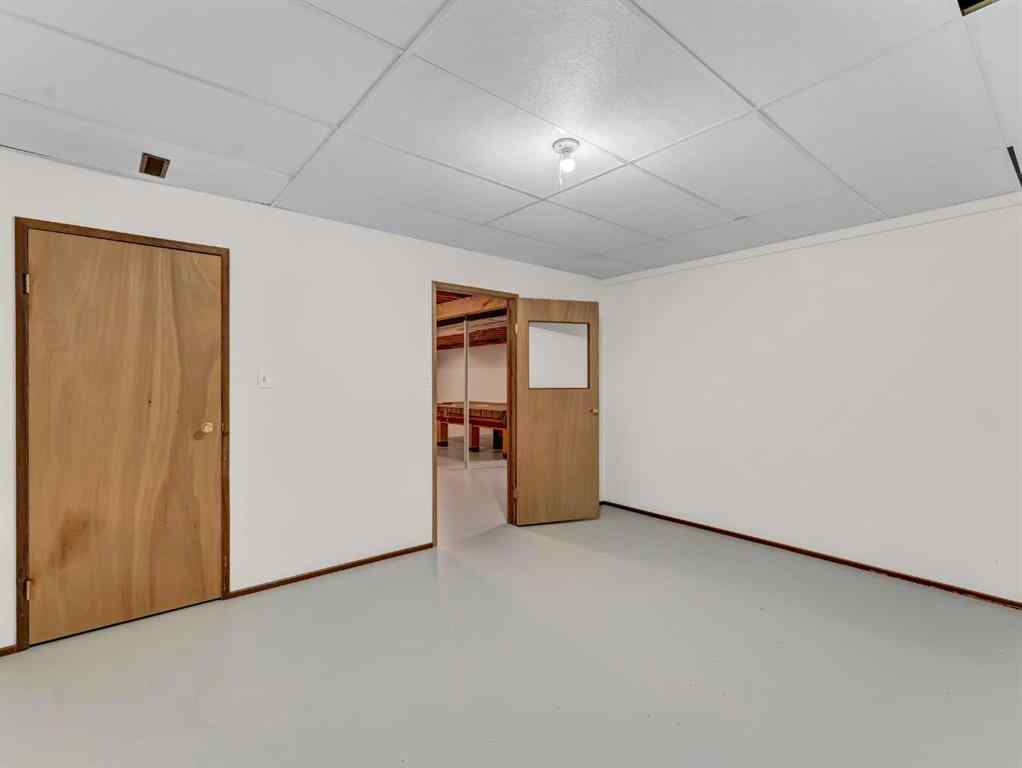 MLS® A2230503 - 156 & 164 Charles Street  in Dunmore Industrial Dunmore, Commercial