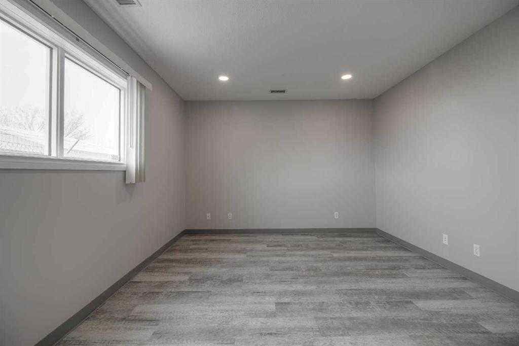 MLS® A2230526 - Unit #170 2910 16 Avenue N in Churchill Industrial Park Lethbridge, Commercial