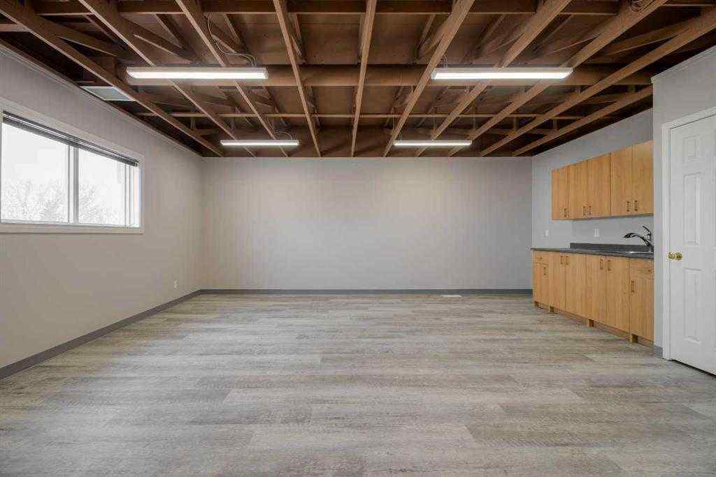 MLS® A2230526 - Unit #170 2910 16 Avenue N in Churchill Industrial Park Lethbridge, Commercial