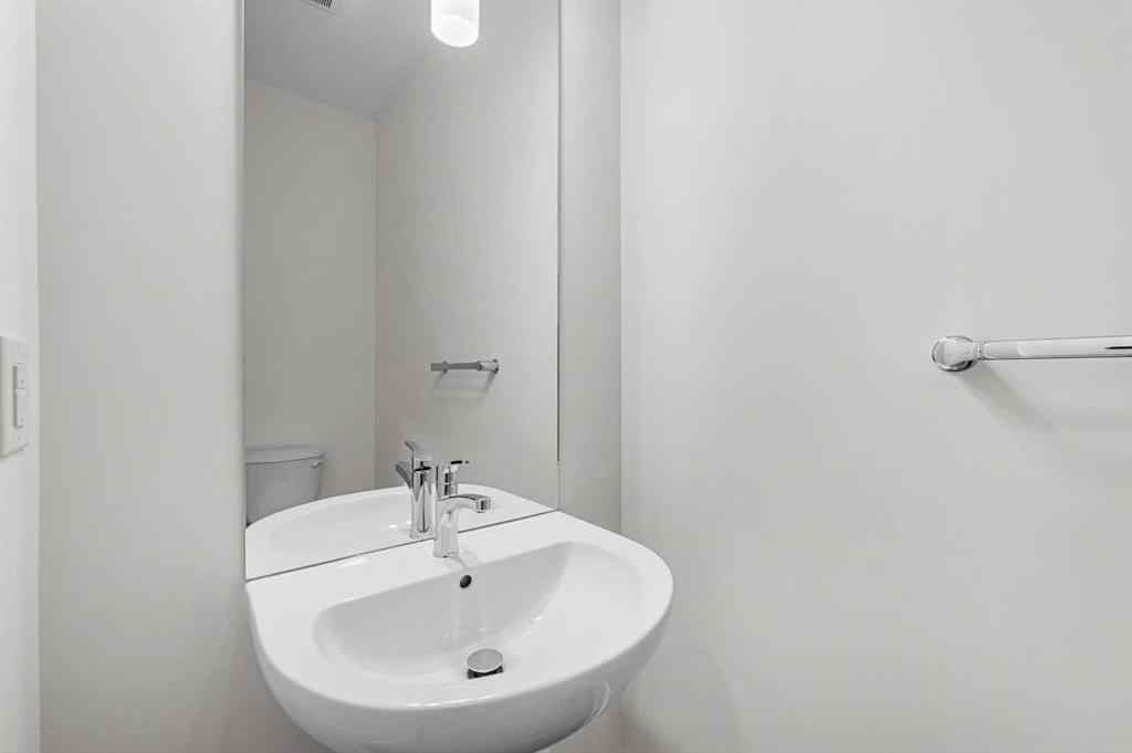 MLS® A2230551 - 1059 Southwinds Green SW   in Southwinds Airdrie, Residential