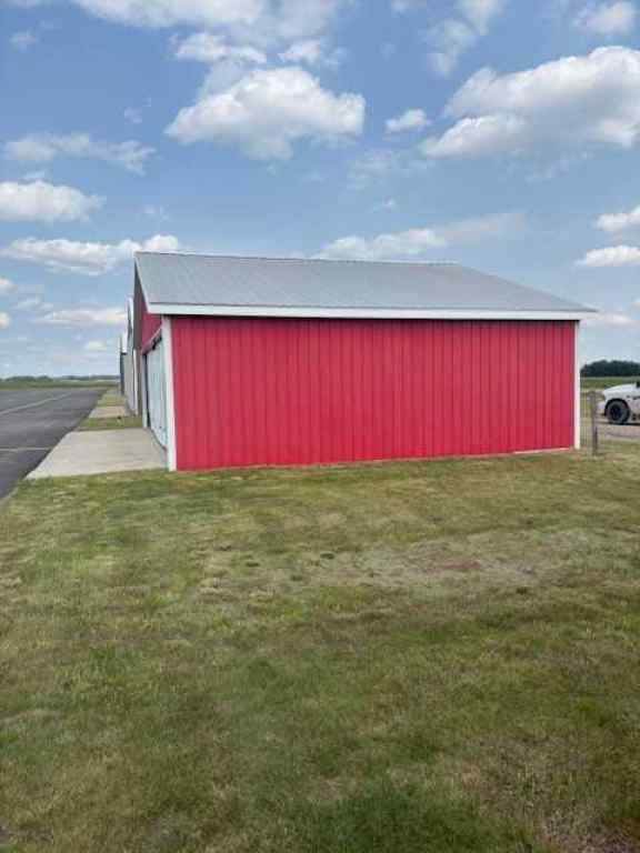 MLS® A2230563 - Lot 4 Fairview Airport Hangar   in NONE Fairview, Commercial