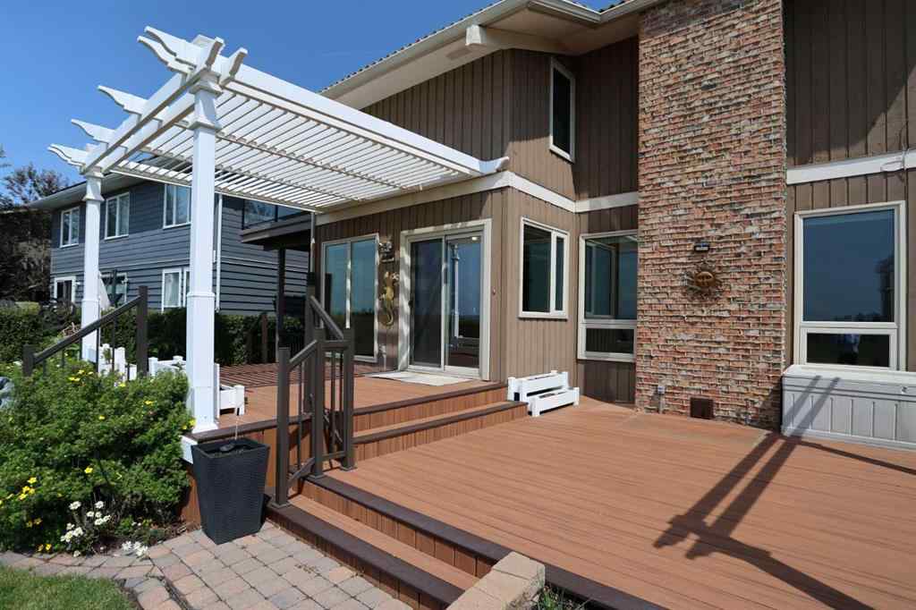 MLS® A2230579 - 7047 Edgemont Drive NW in Edgemont Calgary, Residential