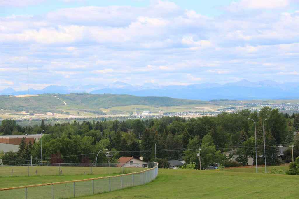 MLS® A2230579 - 7047 Edgemont Drive NW in Edgemont Calgary, Residential