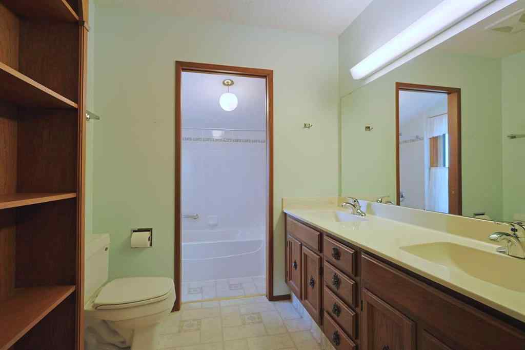 MLS® A2230579 - 7047 Edgemont Drive NW in Edgemont Calgary, Residential