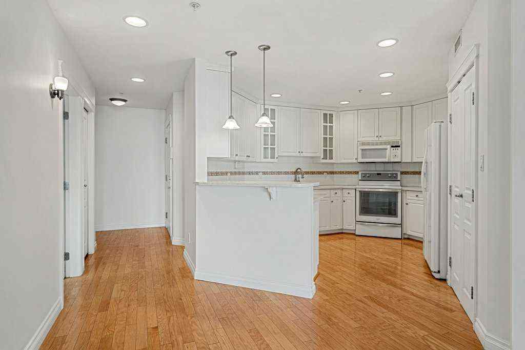 MLS® A2230584 - Unit #510 1718 14 Avenue NW in Hounsfield Heights/Briar Hill Calgary, Residential