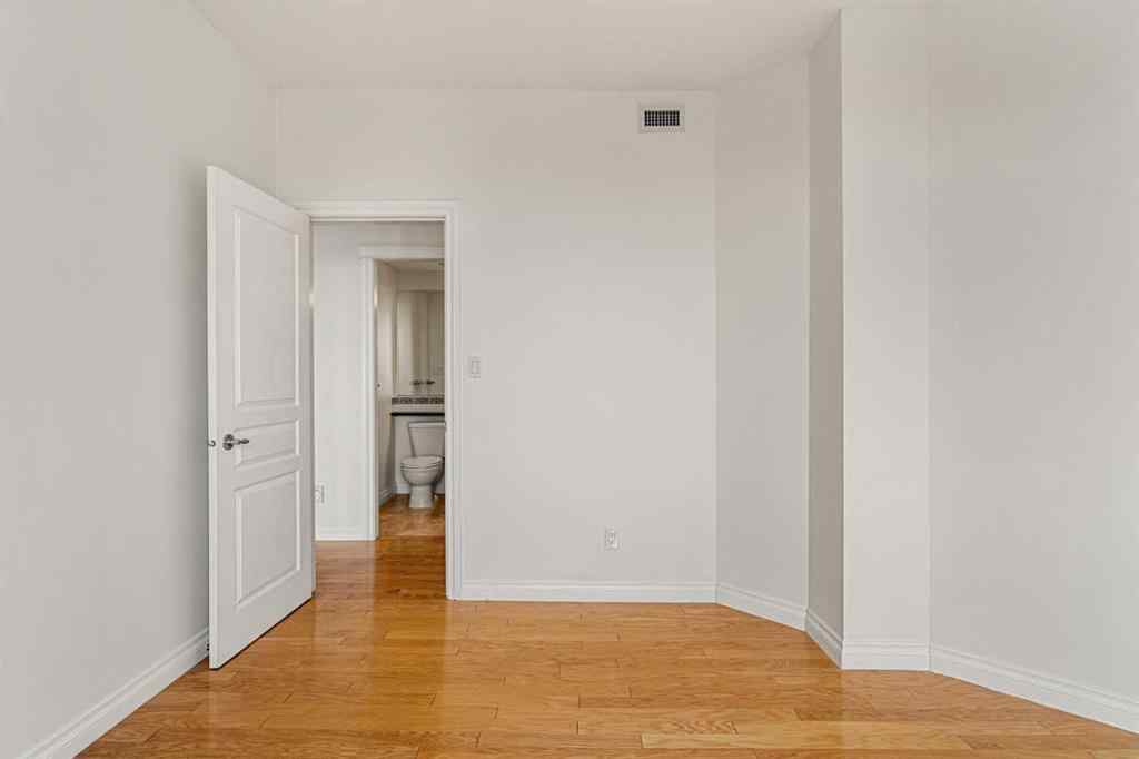 MLS® A2230584 - Unit #510 1718 14 Avenue NW in Hounsfield Heights/Briar Hill Calgary, Residential