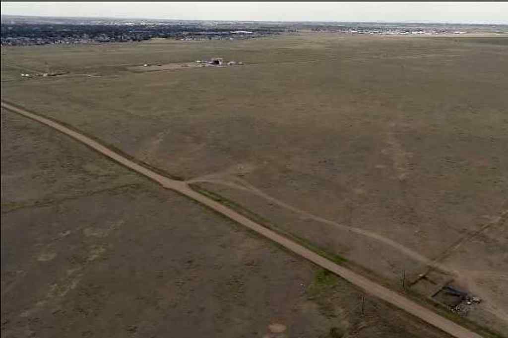MLS® A2230673 - On 11 Avenue NE in Northeast Crescent Heights Medicine Hat, Agri-Business