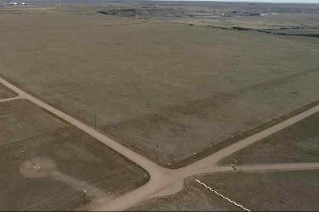 MLS® A2230673 - On 11 Avenue NE in Northeast Crescent Heights Medicine Hat, Agri-Business
