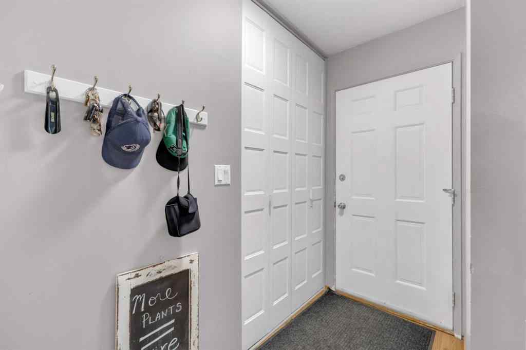 MLS® A2230711 - 10 45 Street Crescent  in Palo Sylvan Lake, Residential