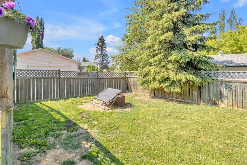 MLS® A2230711 - 10 45 Street Crescent  in Palo Sylvan Lake, Residential