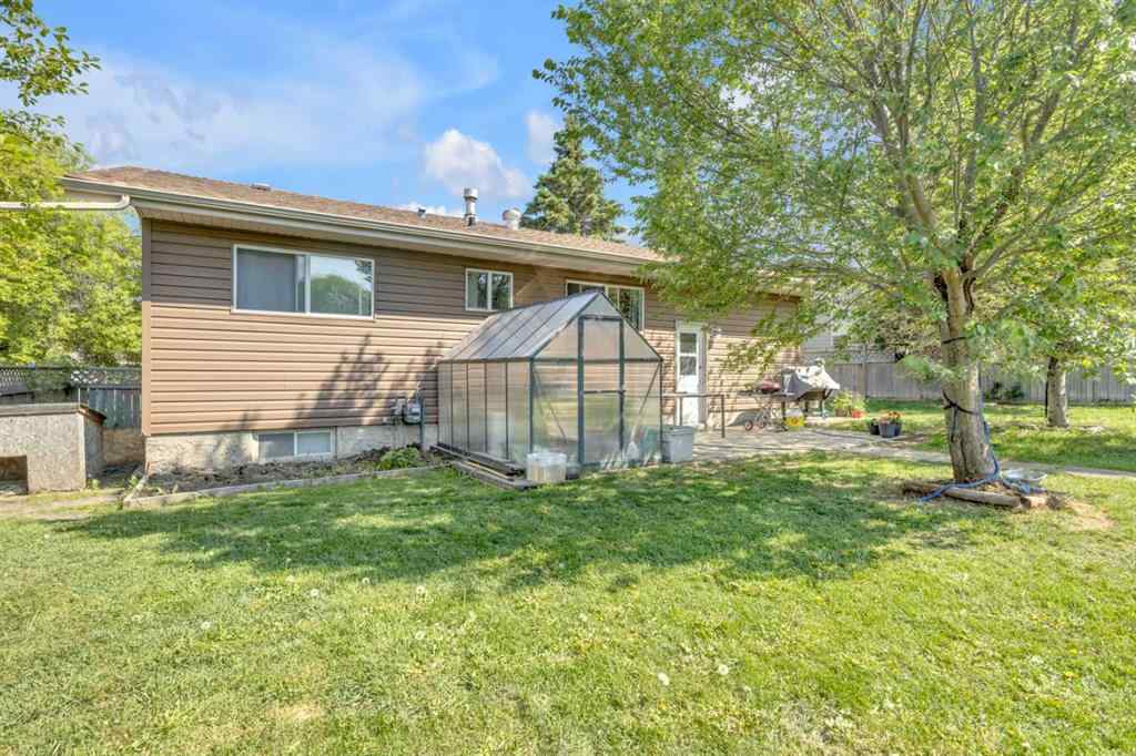 MLS® A2230711 - 10 45 Street Crescent  in Palo Sylvan Lake, Residential