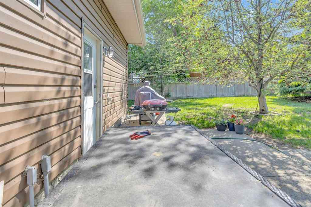 MLS® A2230711 - 10 45 Street Crescent  in Palo Sylvan Lake, Residential
