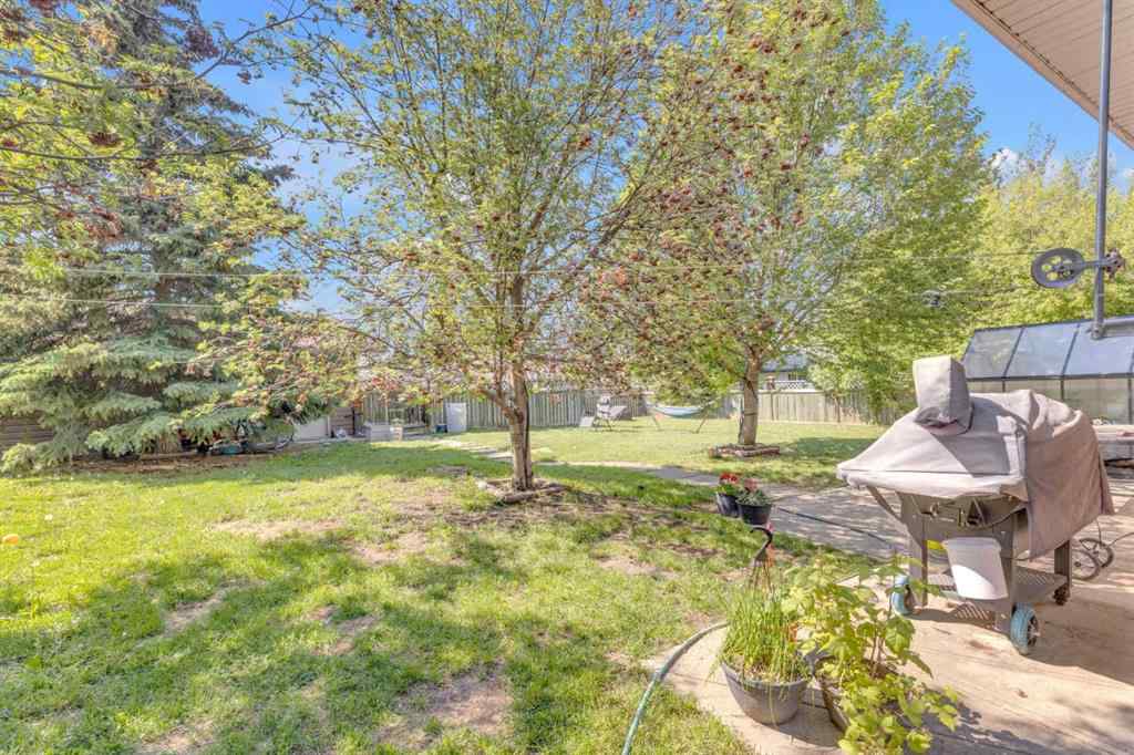 MLS® A2230711 - 10 45 Street Crescent  in Palo Sylvan Lake, Residential