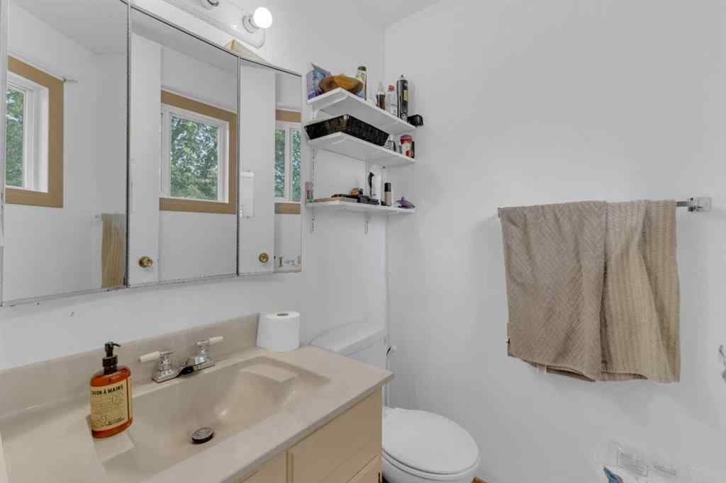 MLS® A2230711 - 10 45 Street Crescent  in Palo Sylvan Lake, Residential