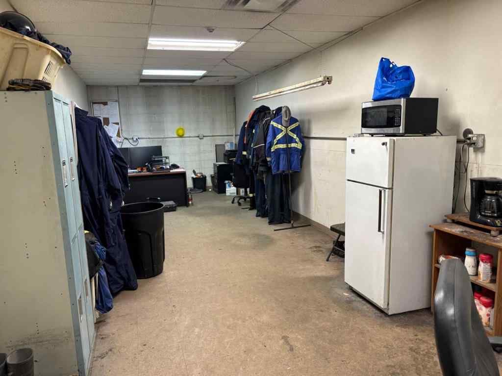 MLS® A2230726 - 4452 64 Avenue SE in Foothills Calgary, Commercial