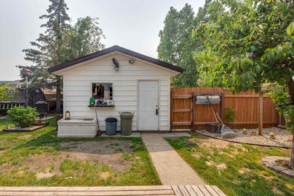 MLS® A2230765 - 20 Larne Place  in Park Place Penhold, Residential